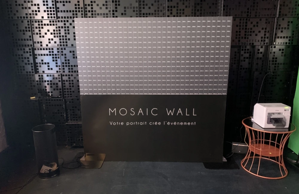 Animation Mosaic Wall IA